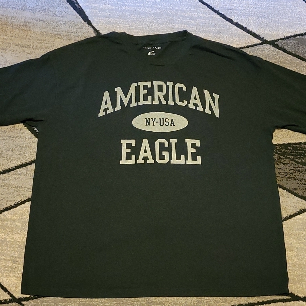 American Eagle Tee-Shirt